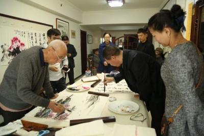 于興工作室掛牌成立 傳承發(fā)揚書法文化，開創(chuàng)文化藝術(shù)交流新篇章